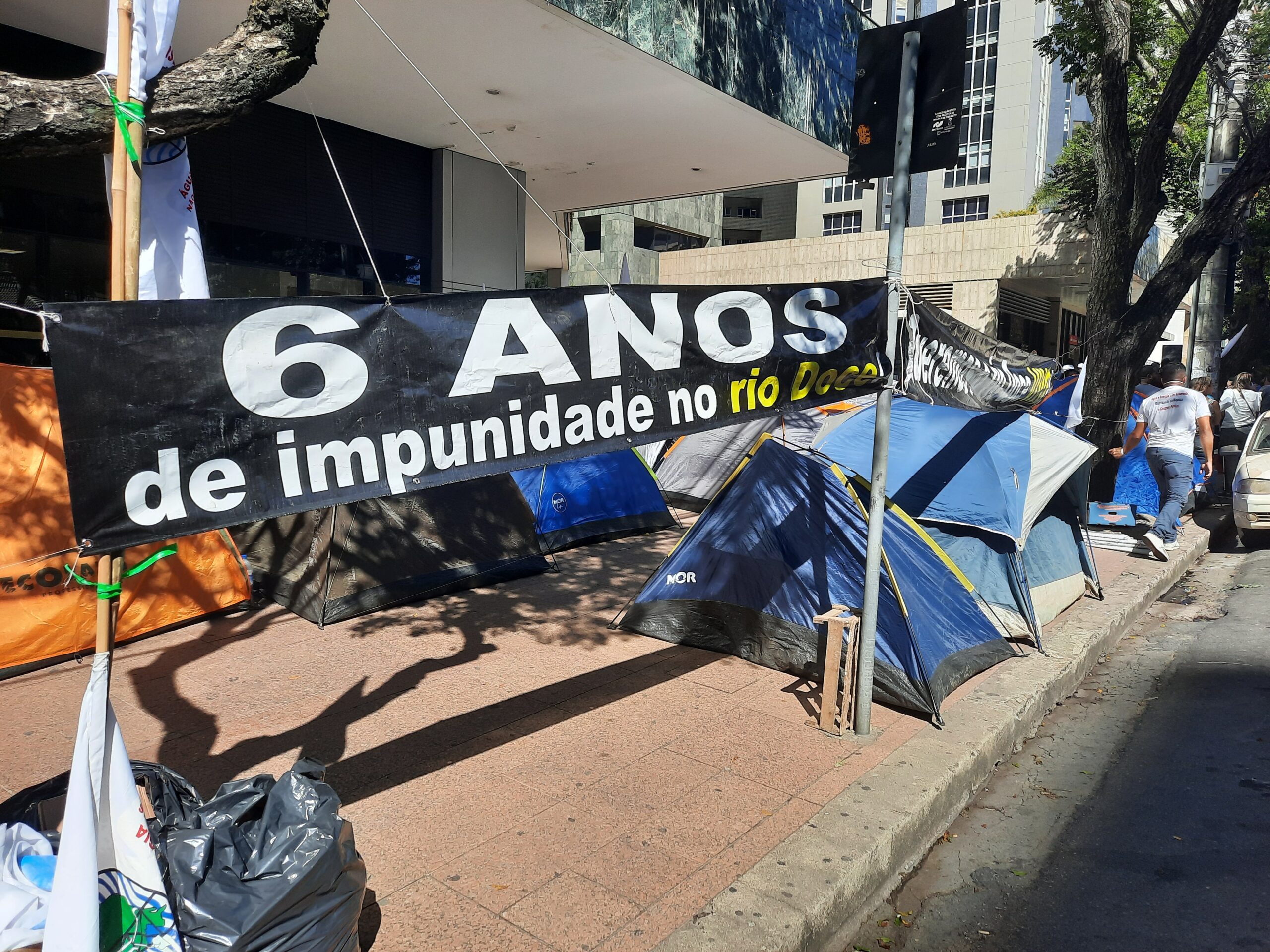 Pessoas Atingidas Protestam Em Bh Por Repara O Justa Na Bacia Do Rio