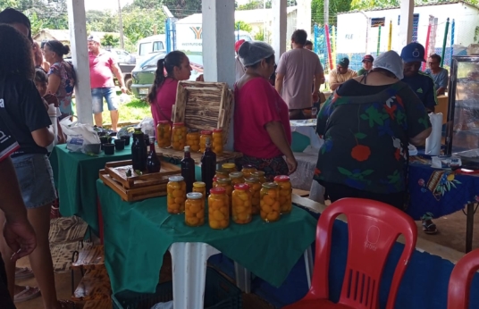 Feira da Comissão Formosa em Três Marias