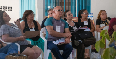 Pessoas atingidas participam de formação sobre o Anexo 1.1 na Região 4 (foto de Paulo Marques).