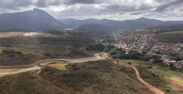 Imagem aérea do vertedouro da Barragem Doutor, em Antônio Pereira.